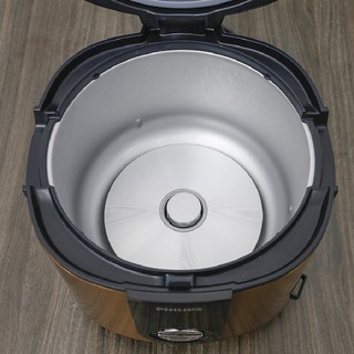 Nồi cơm điện 2L, công suất 650W Philips HD3132/68