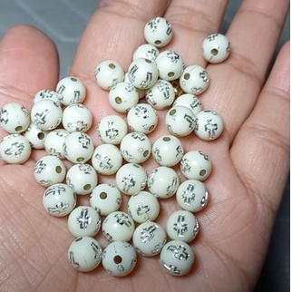 10-25-50gam hạt nhựa tròn khắc thánh giá nền kem thánh giá bạc 8mm (thập giá)