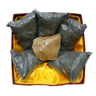 Tro nếp bốc bát hương