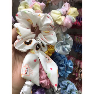 cột tóc scrunchies có dây nơ dài