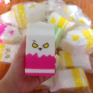 Squishy hộp sữa lớn