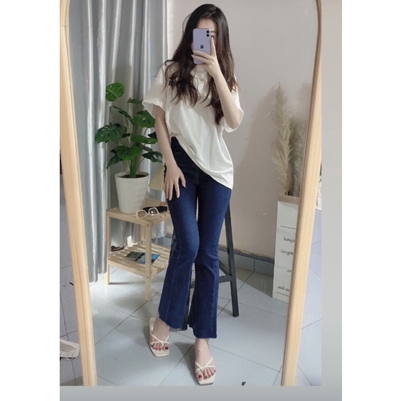 Quần dài jeans ống loe màu bạc rách hotrend 2023