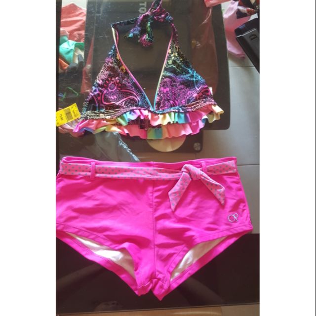 Đồ bơi ( Minh Nhữ)