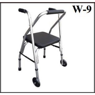Khung tập đi có ghế ngồi Lucass W9