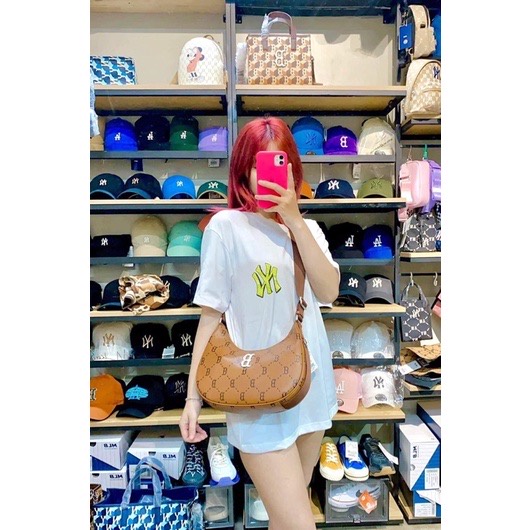 ✅ [FELIX CHUẨN 1:1 CÓ VIDEO] Túi Đeo Vai / Túi đeo chéo MLB Monogram PU Hobo Boston Red Sox 3ABQL012N-43BRS Màu Nâu