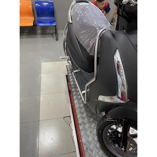 khung quây bảo vệ xe latte ( các đời lắp chung)