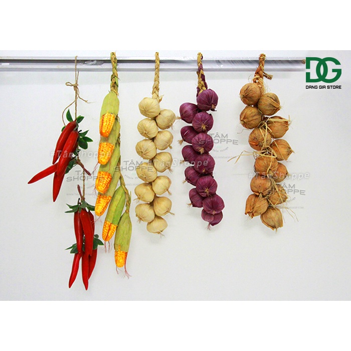 Dây tỏi ớt hành tím bắp giả treo trang trí