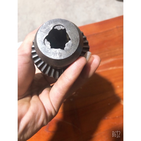 Đầu kẹp mũi khoan 16mm nhật bãi
