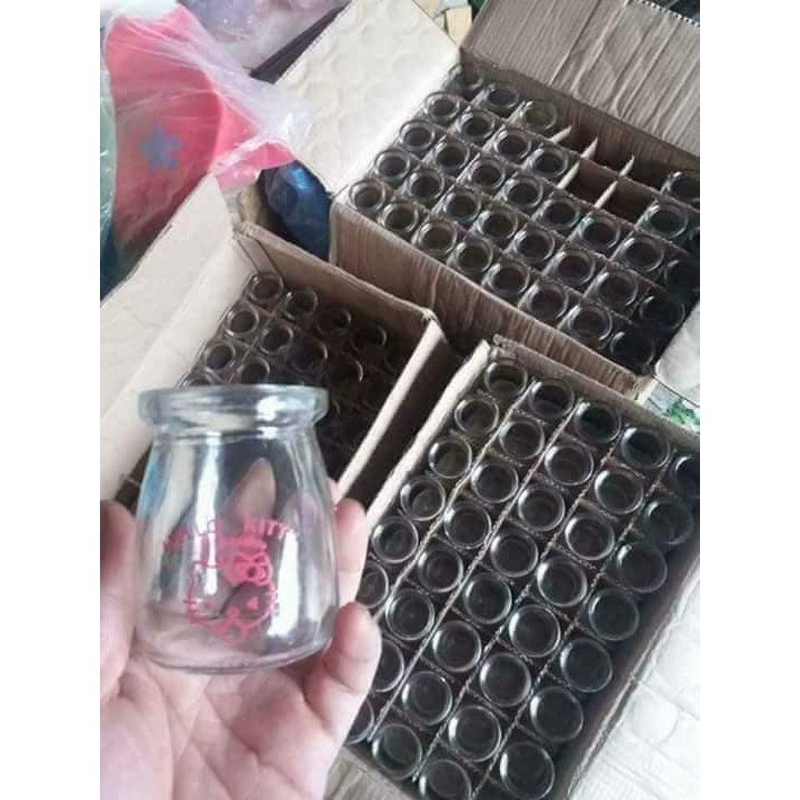 HỘP 12 HŨ SỮA CHUA THUỶ TINH HÌNH KITTY