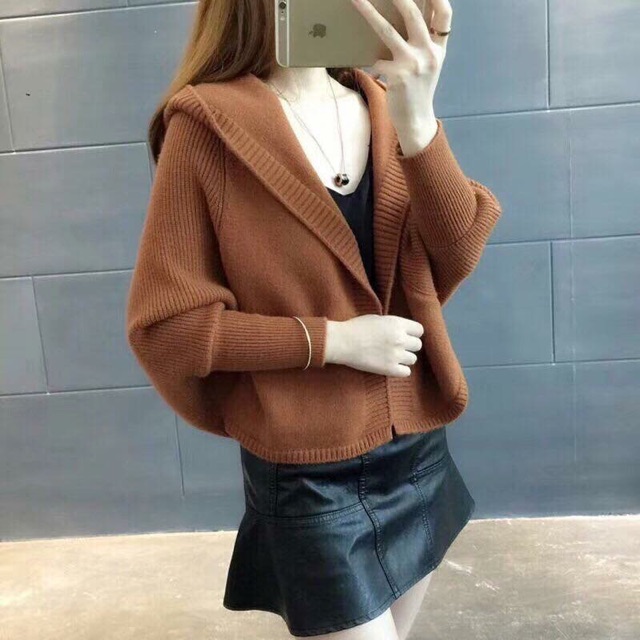 Áo khoác len mũ cánh rơi