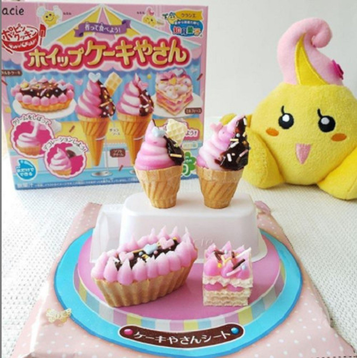 Mua ngay Combo 3 gói kẹo sáng tạo popin cookin: thế giới sắc màu + kem chocolate + thế giới diệu kỳ (ngẫu nhiên) p