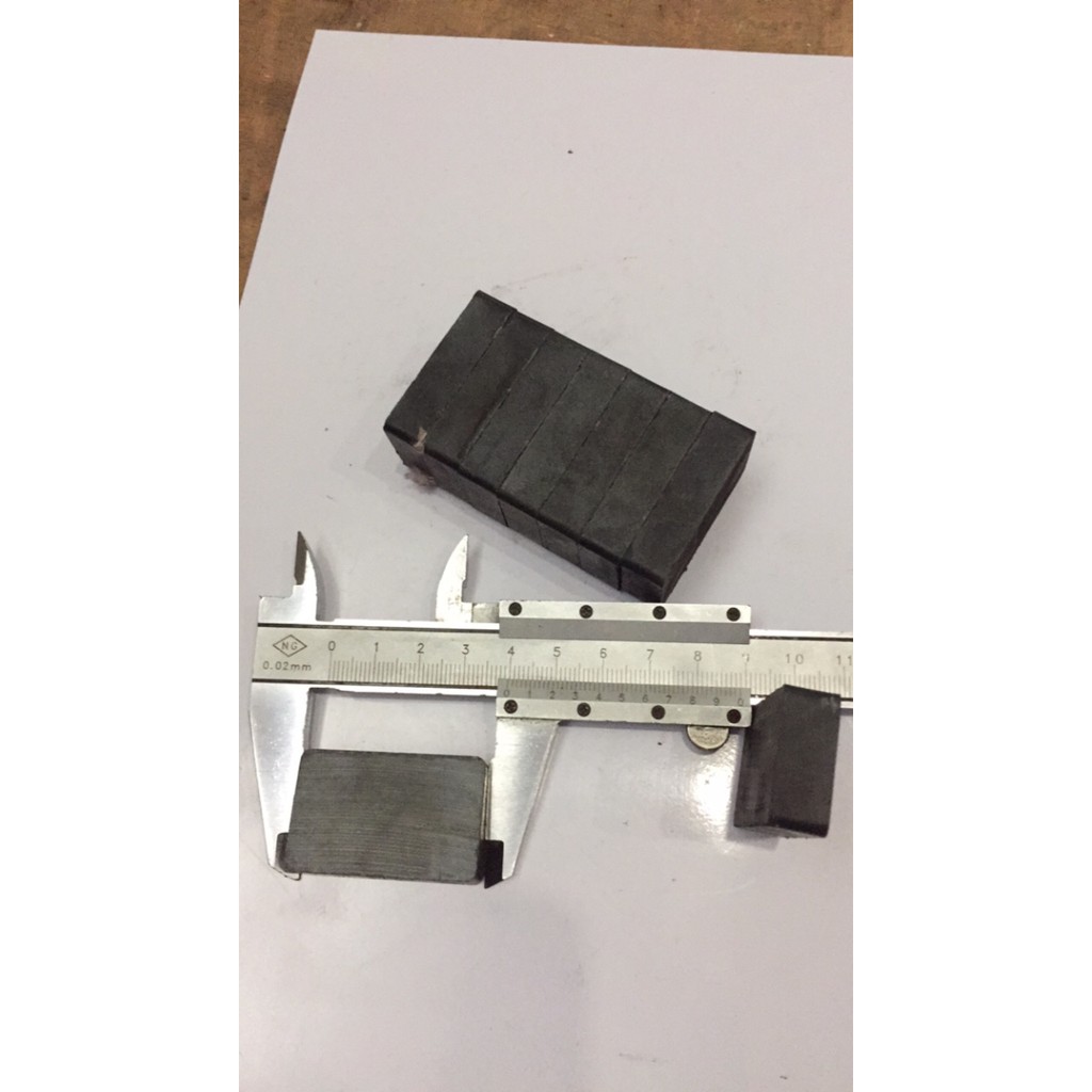 Nam châm viên Ferrite 40x25x10mm