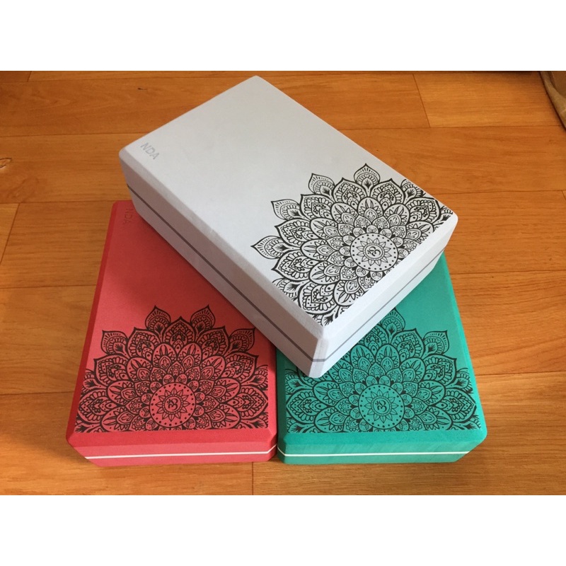 Gạch Tập Yoga Eva Cao Cấp Kẻ Viền In Hoa Văn Nặng 300gram và 200gram Giá Trên 1Sp