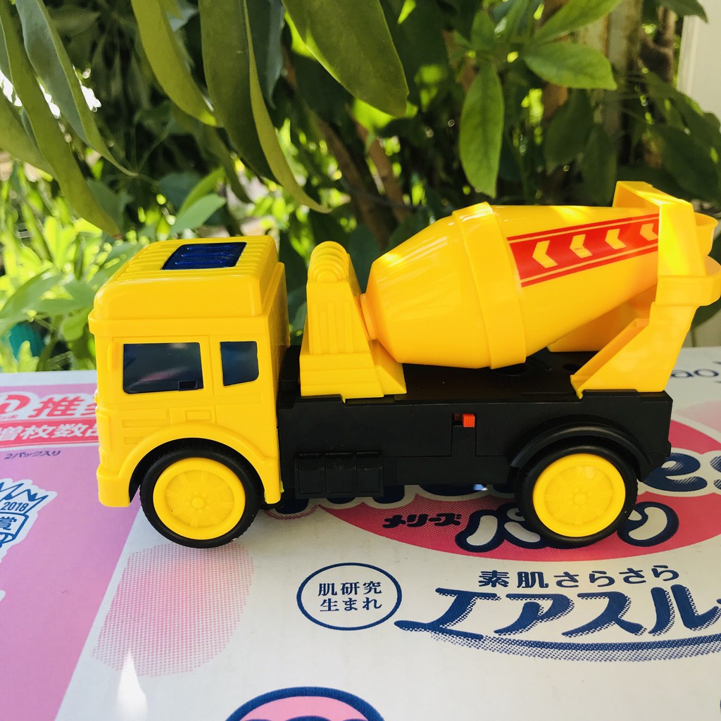 Xe trộn bê tông có nhạc và đèn bằng nhựa an toàn cho bé