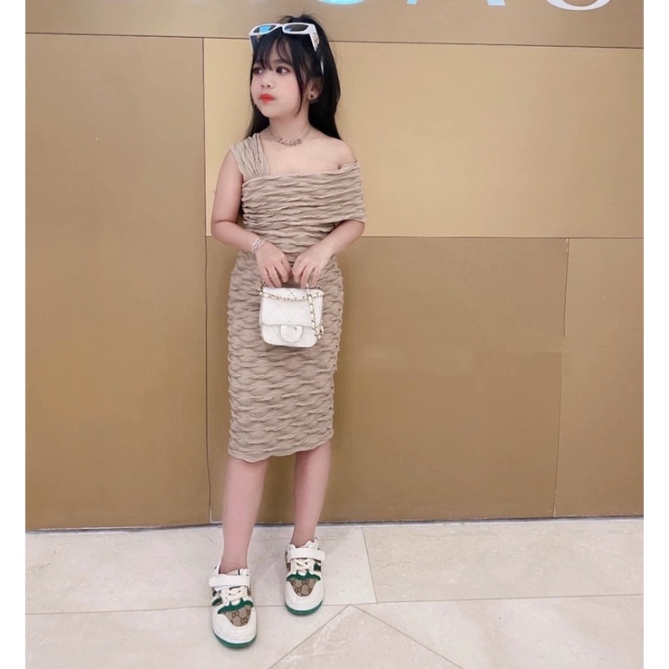 Váy body nâu đen bé gái