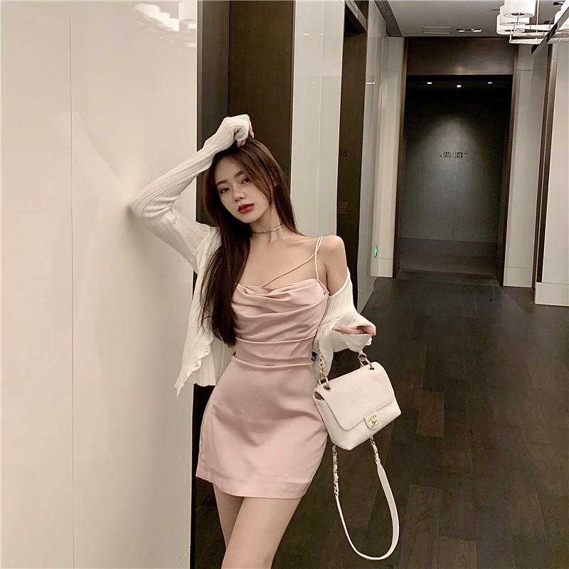 Đầm ulzzang satin lụa sang trọng sling với eo