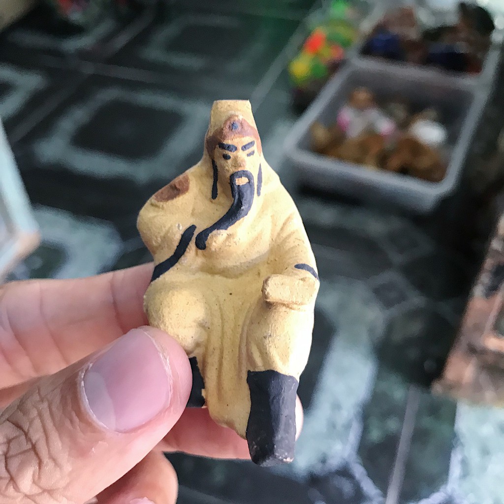 TƯỚNG QUANG CÔNG TRANG TRÍ HỒ CÁ NON BỘ RỘNG 4CM CAO 6CM