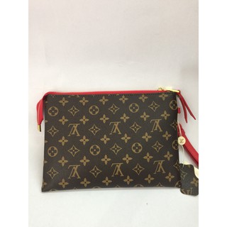 Clutch Cầm Tay LV