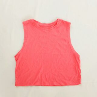 Áo croptop khoét nách