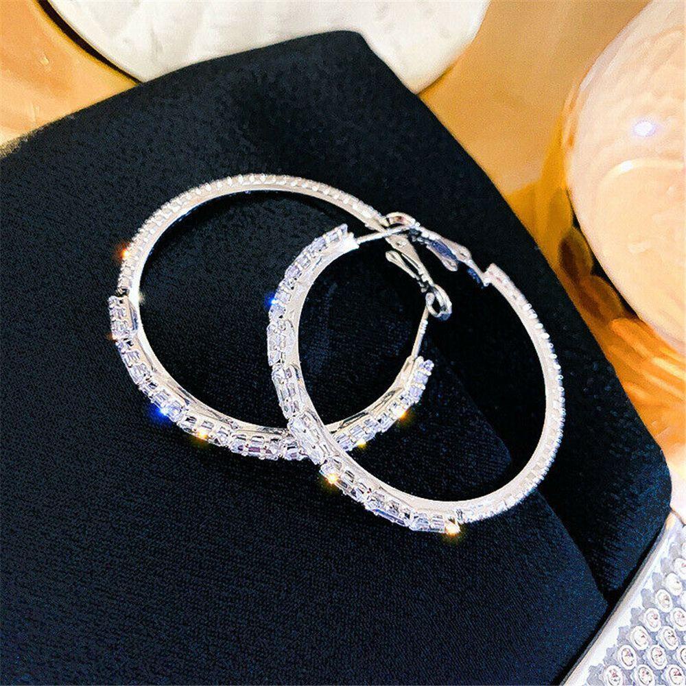 Bông Tai Hình Tròn Đính Đá Sapphire Trắng Thanh Lịch Thời Trang