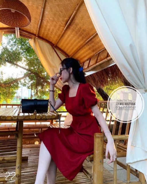 Đầm MIDI cổ vuông