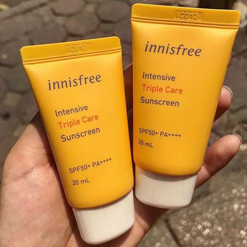 Kem Chống Nắng Innisfree Intensive Triple Shield Sunscreen SPF 50+ PA++++ 10ml và 20ml