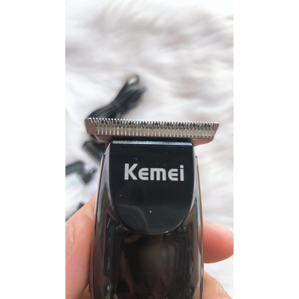 Tông đơ chấn viền không dây chuyên nghiệp Kemei KM 1951 nhỏ gọn ( phụ kiện tóc)