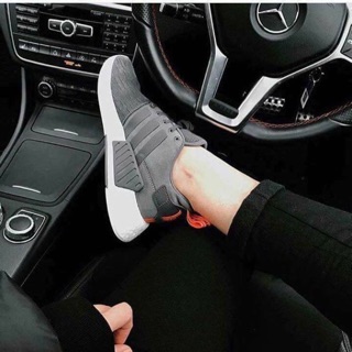 Giày nmd r2 grey