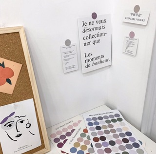 (CÓ SẴN) Sticker Dán Tròn Nhiều Màu Basic
