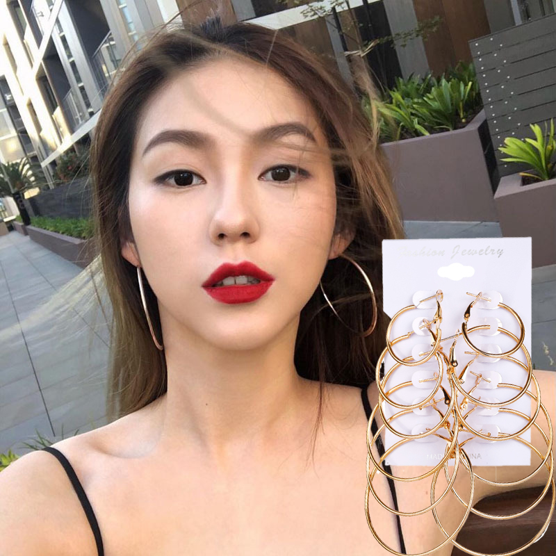 Set 20 Hoa Tai Hình Bướm Đính Ngọc Trai Nhân Tạo Thời Trang