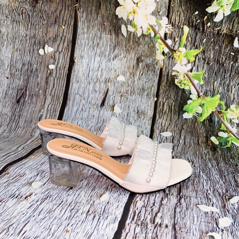 Guốc cao gót vuông trong 5p quai dún bánh bèo dây hạt châu phối ren