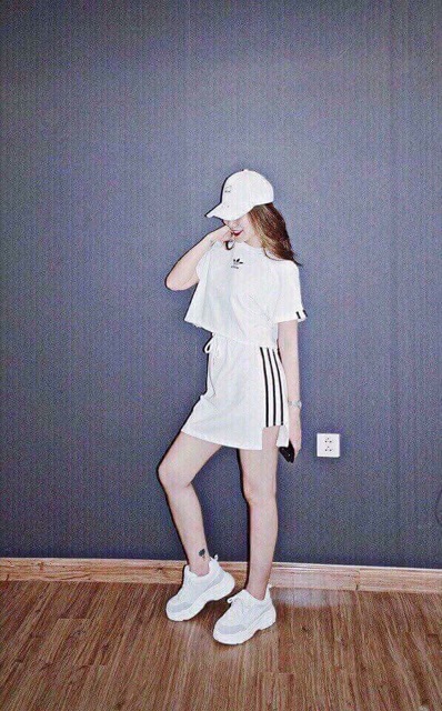 Set áo+ chân váy adidas