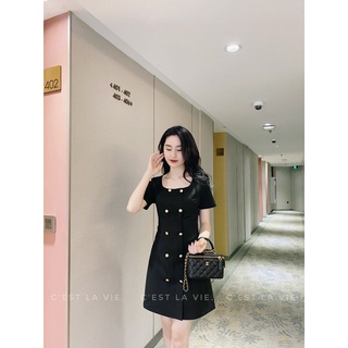 Váy đen mini hai hàng cúc đồng