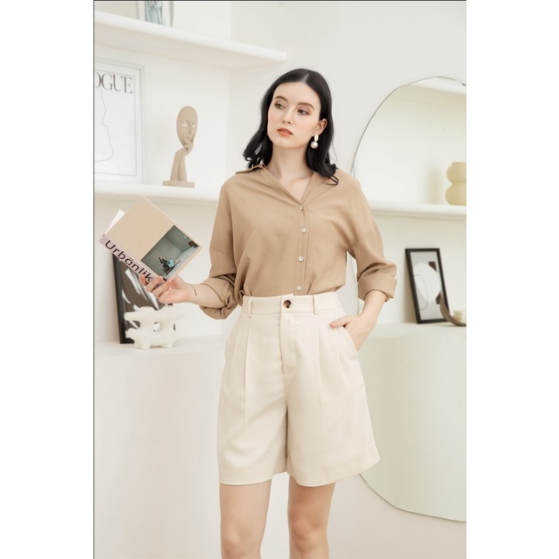 Quần short ngố lưng thun xếp li trước thời trang GAGO màu be GO3554
