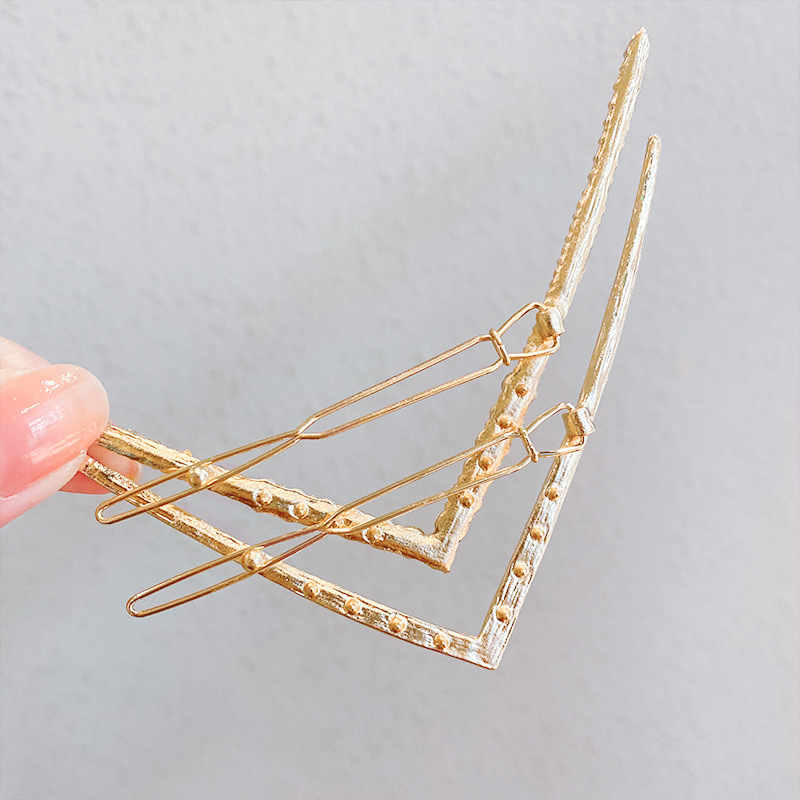 Kẹp Tóc Ngọc Trai Hình Chữ V H1013C