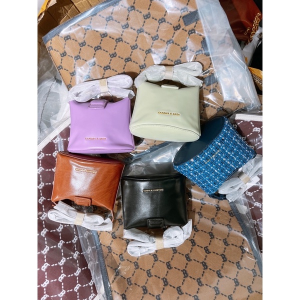 Túi cnk móng ngựa