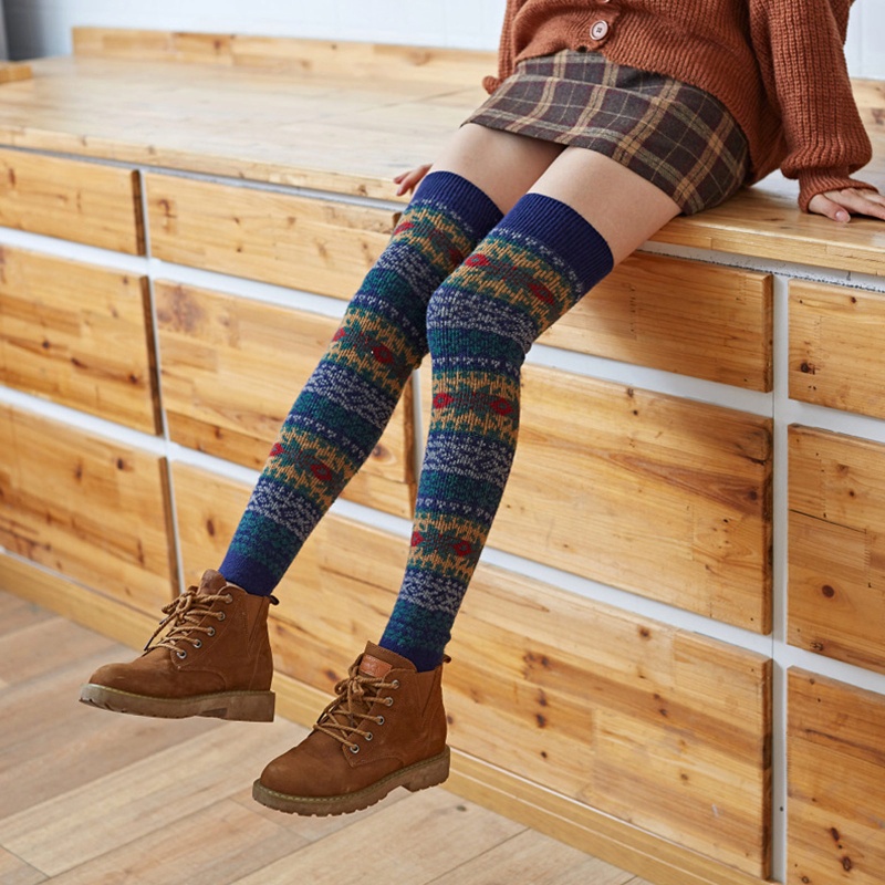 Đôi Tất Chân Len Giữ Ấm Mang Bốt Thời Trang Cho Nữ