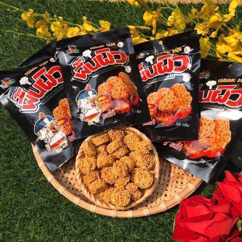 1 gói Mì viên Thái Lan vị gà cay - Snack mì viên ăn liền Thái Lan 38g