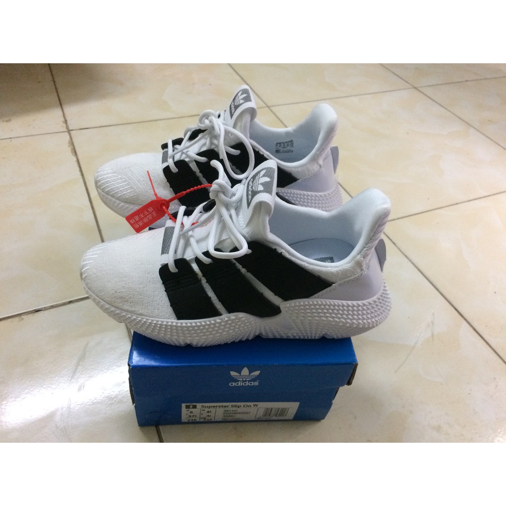 Giày prophere mầu trắng quai đen