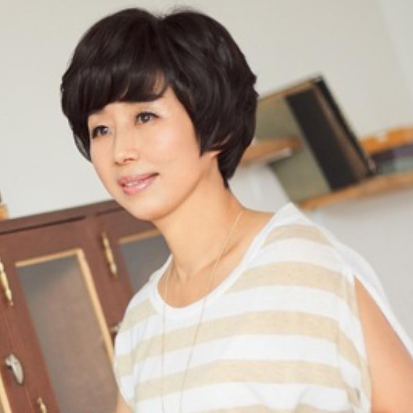 Tóc giả trung niên và cao tuổi Tóc giả mẹ Bộ tóc giả Thời trang Hàn Quốc Phụ nữ Trung niên Tóc xoăn ngắn