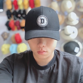 Nón kết logo chữ D