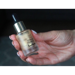 Kem lót bắt sáng Catrice Light Correcting Primer dạng serum - Serum lót bắt sáng Catrice