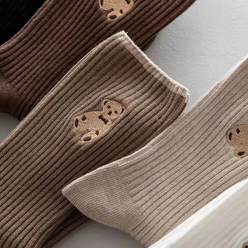 Vớ Thể Thao Cổ Cao Thoáng Khí In Họa Tiết Gấu Hoạt Hình Phong Cách Harajuku Đường Phố Thời Trang Mùa Đông Cho Nữ