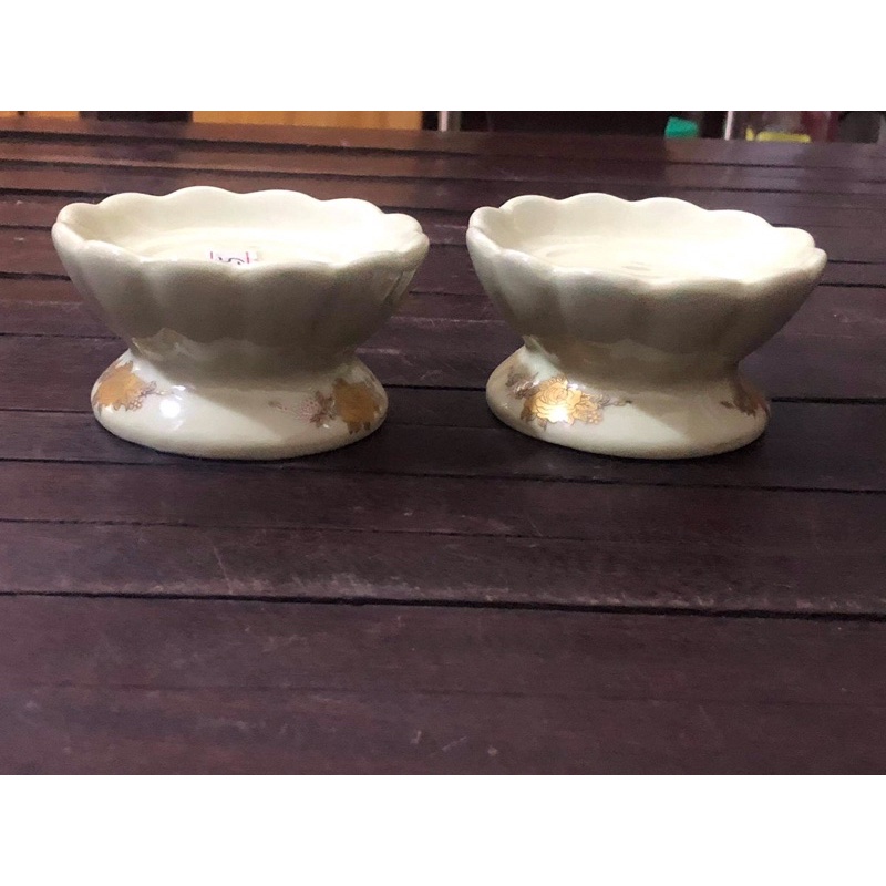 Chân Nến Thờ Men Vàng