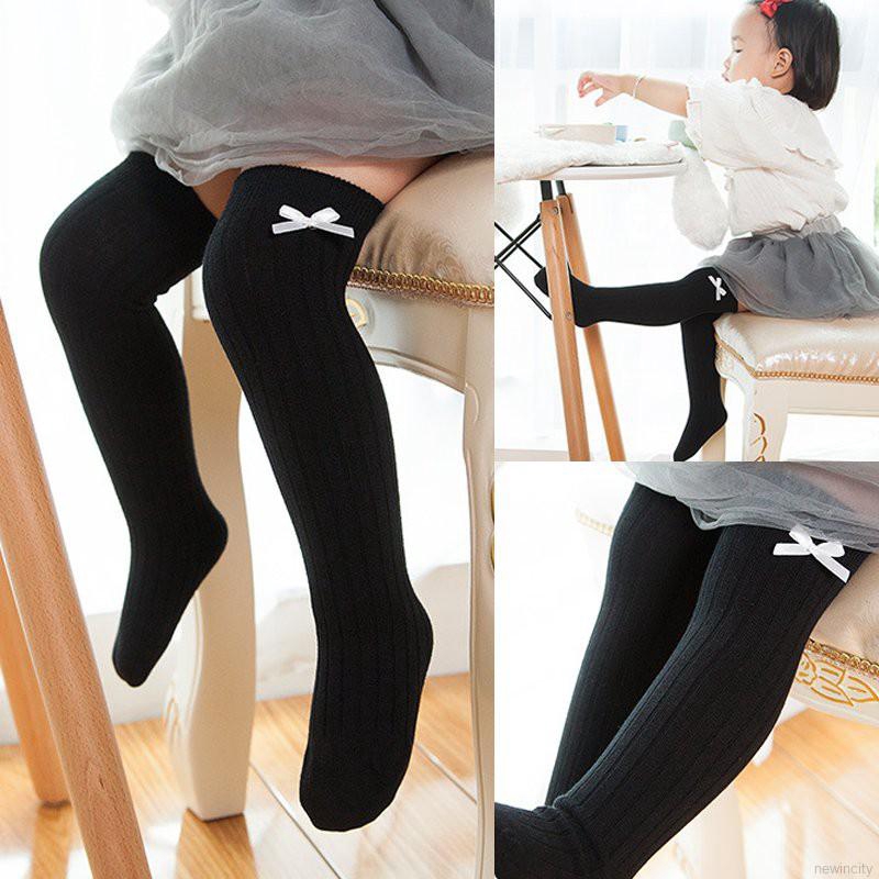 1 cặp tất dài đính nơ viền ren dễ thương cho bé gái