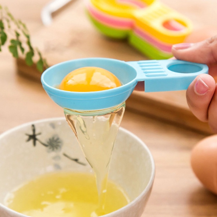 Dụng cụ tách lòng đỏ trứng