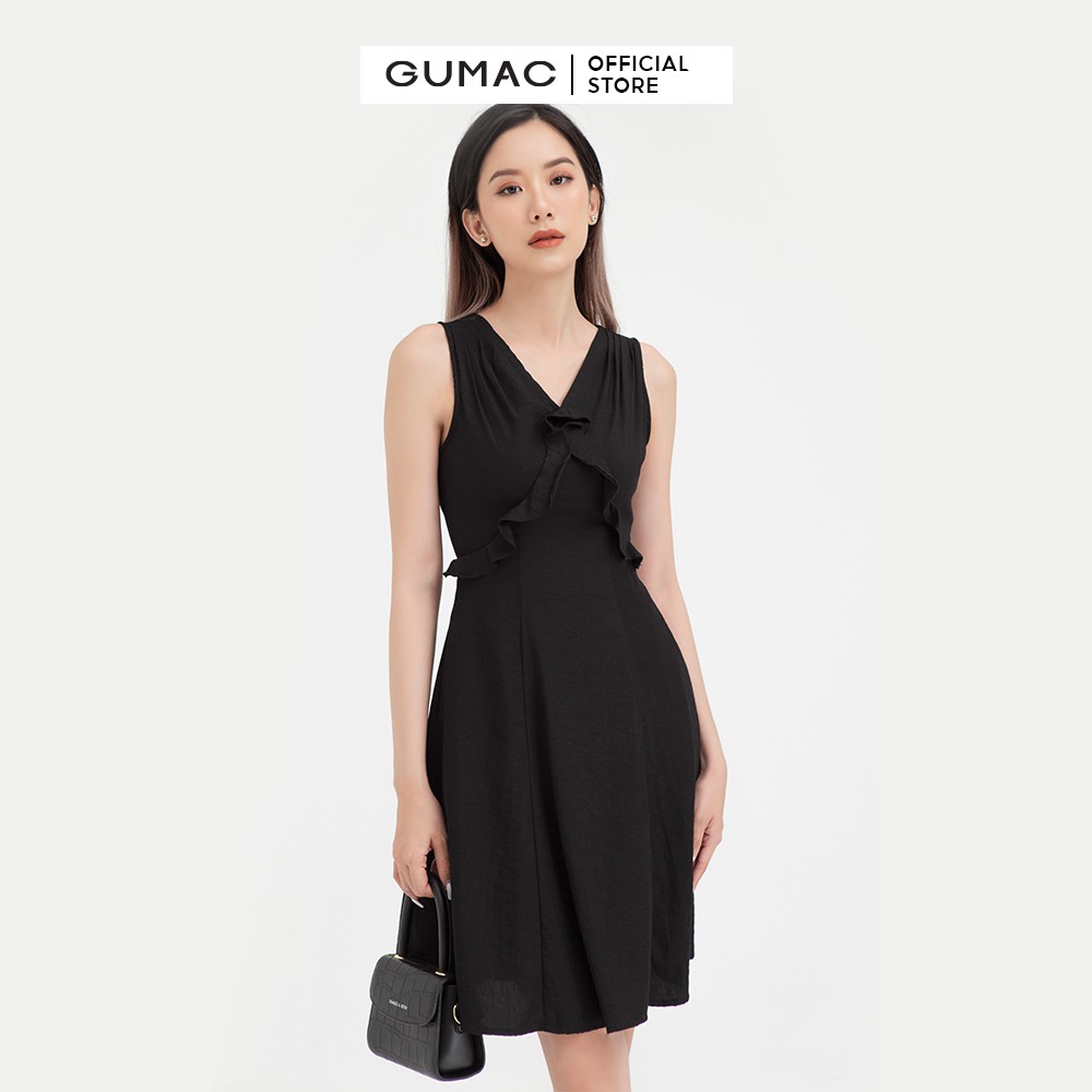 [Mã MABR07062 giảm 8% tối đa 50K đơn từ 249K] Đầm xòe nữ sát nách xếp vai GUMAC màu đen trơn trẻ trung DB453 | BigBuy360 - bigbuy360.vn