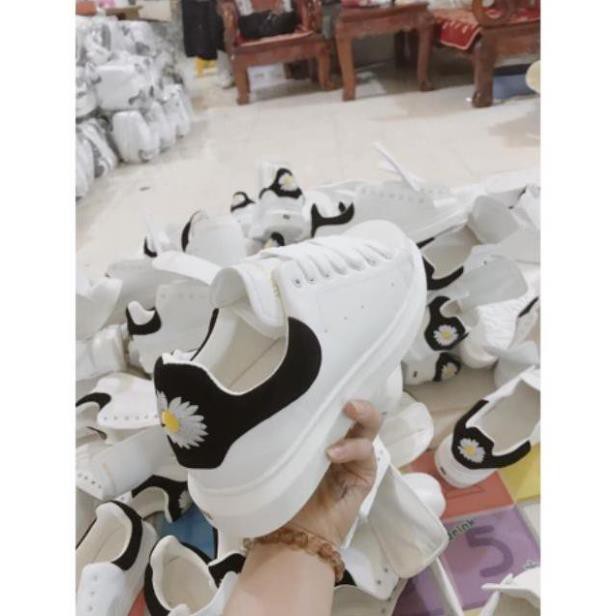 salle [Real] [ FREE SHIP 50K ] Giày sneaker MC Thêu hoa cúc hàng xuất dư siêu xịn [ NAM VS NỮ ] . " .