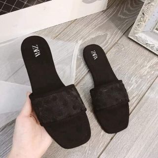 Dép nữ thời trang mùa hè
