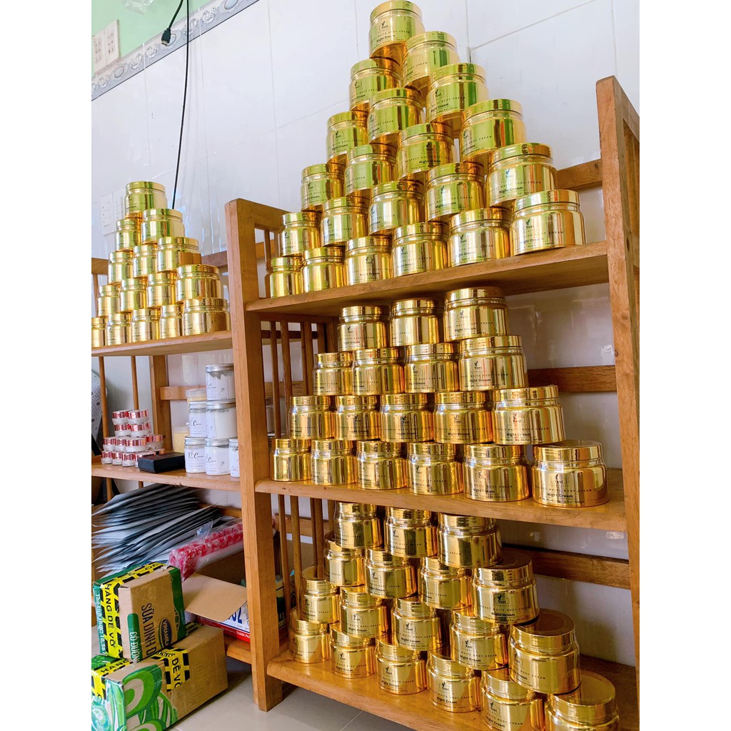 Kem body dưỡng trắng toàn thân loại siêu ủ mạnh cho da chai lì đen sạm, trắng mịn không hồi da,  không bết rít VN01